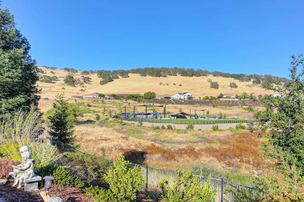 5529 Aspen Meadows Drive