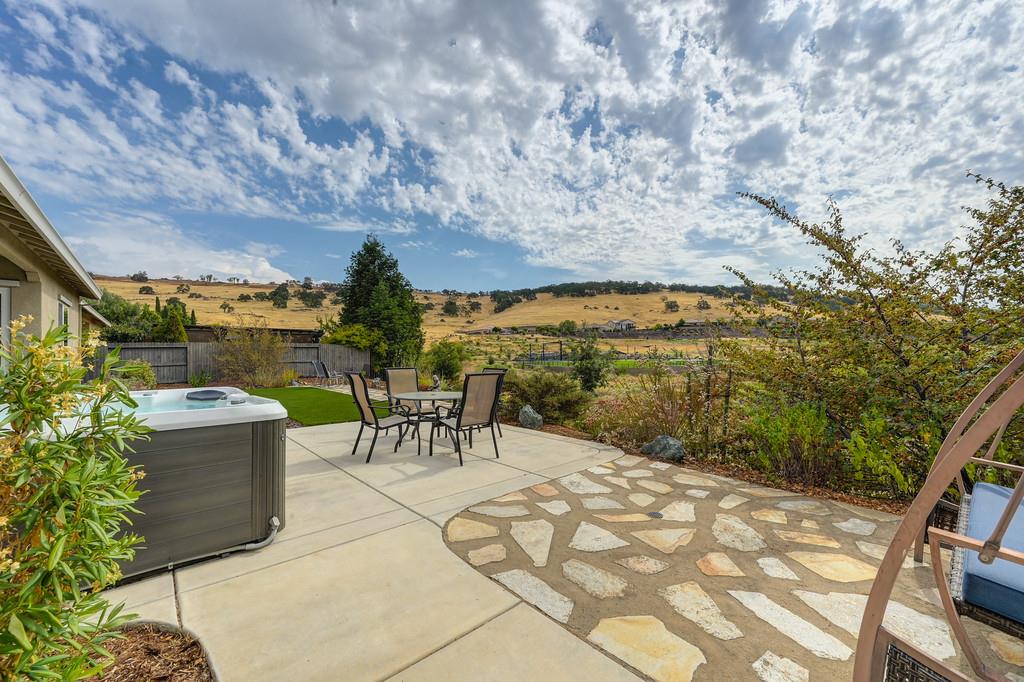 5529 Aspen Meadows Drive