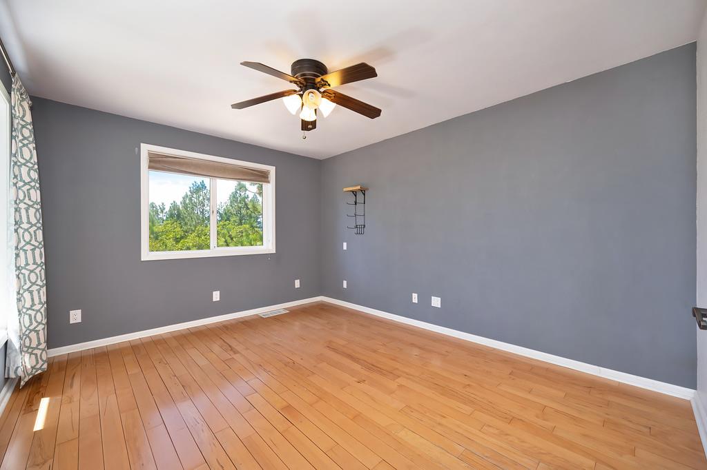 960 Cedar Pines Lane