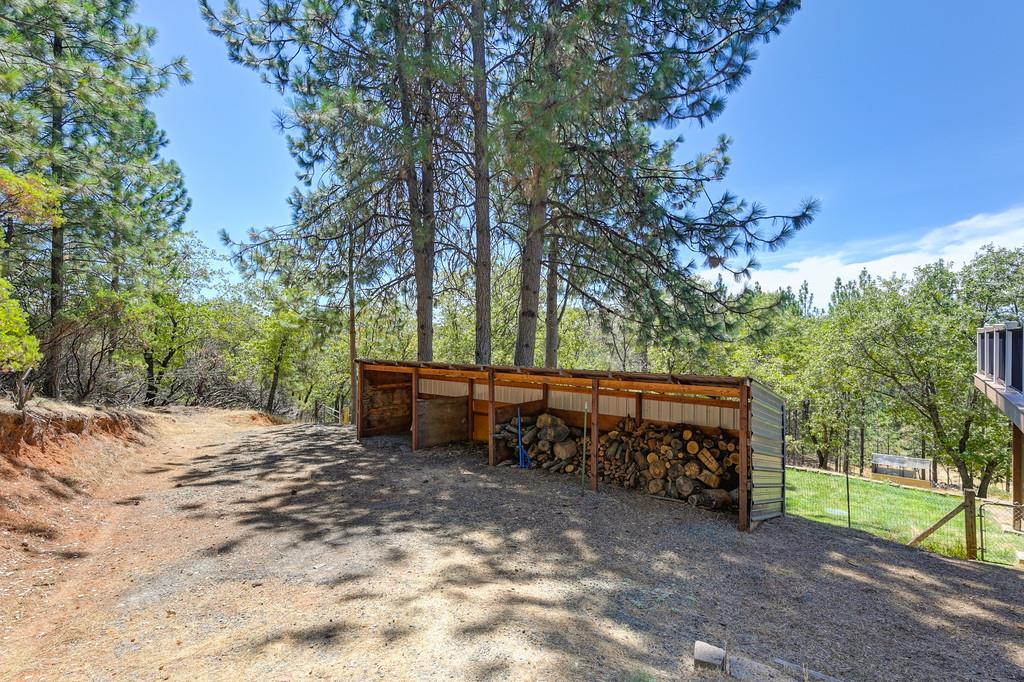 960 Cedar Pines Lane