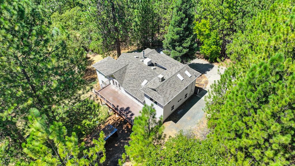 960 Cedar Pines Lane