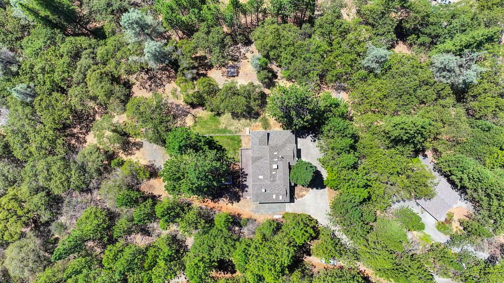 960 Cedar Pines Lane