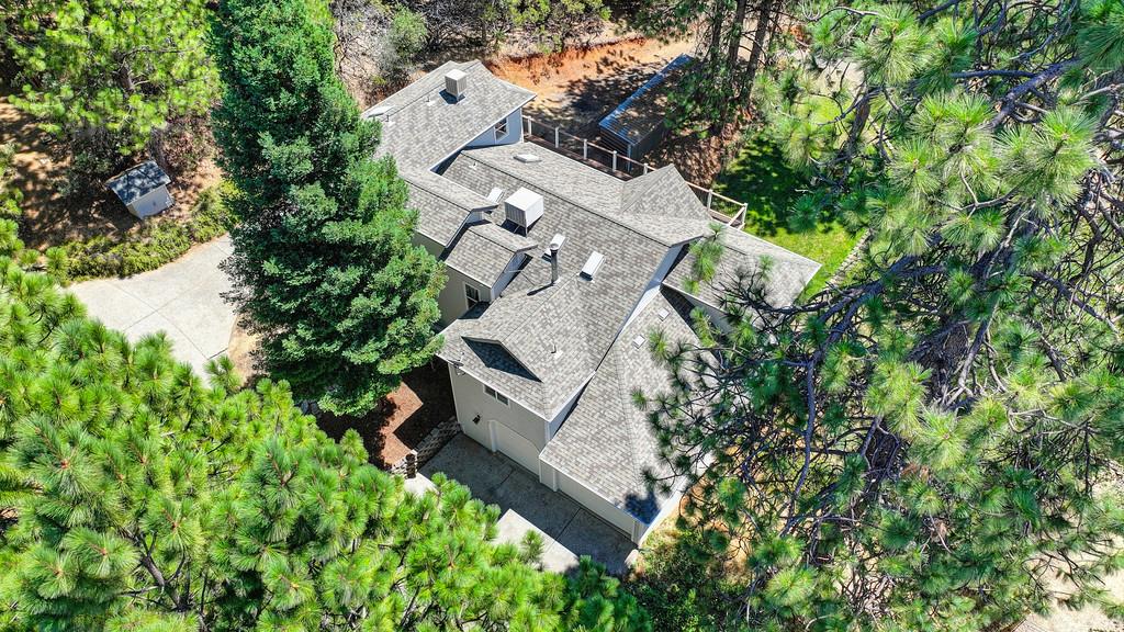 960 Cedar Pines Lane