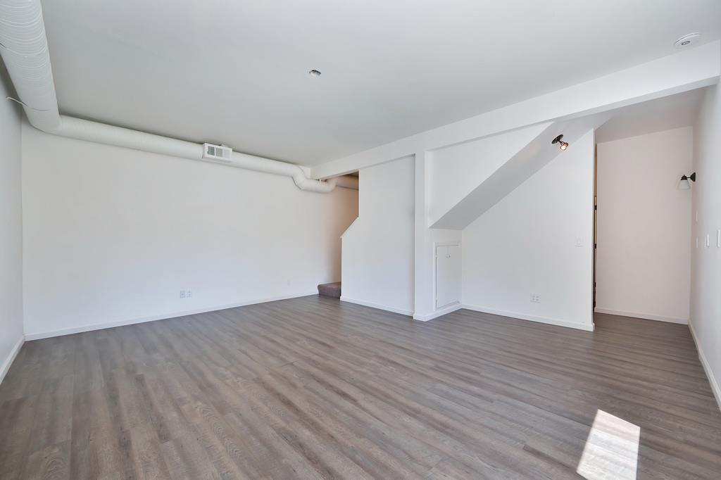 960 Cedar Pines Lane