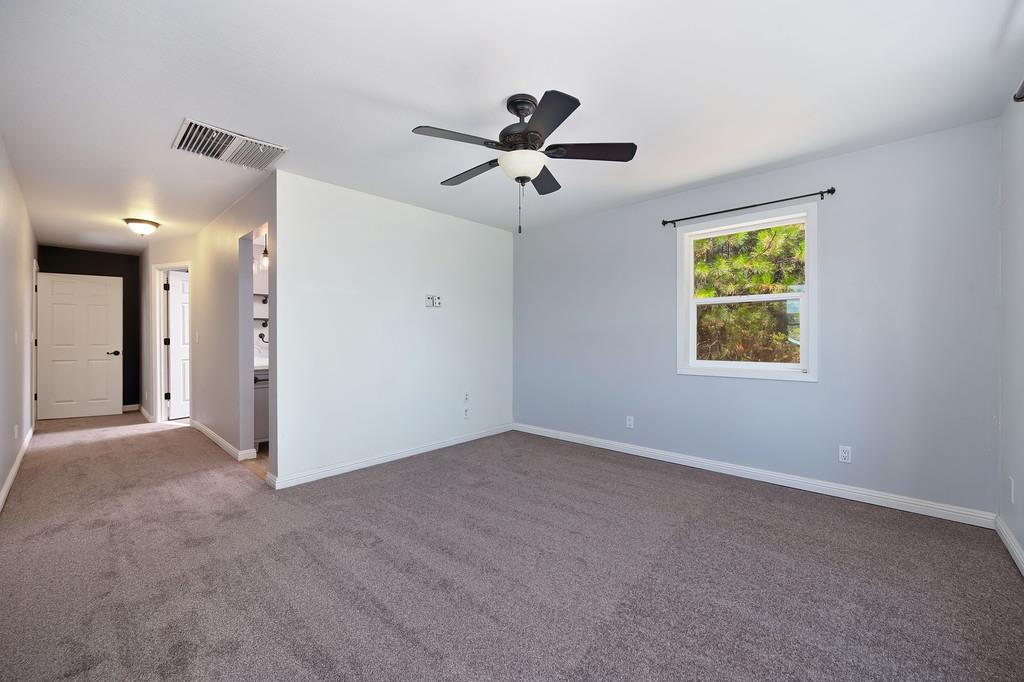 960 Cedar Pines Lane