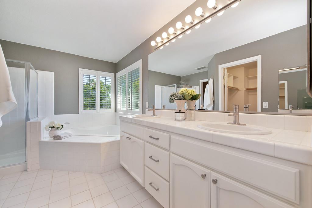 118 Gilded Rock Circle