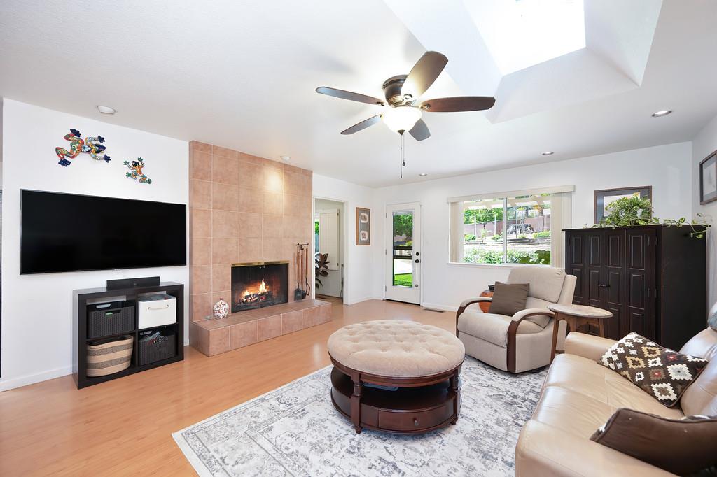 5741 Longwood Way