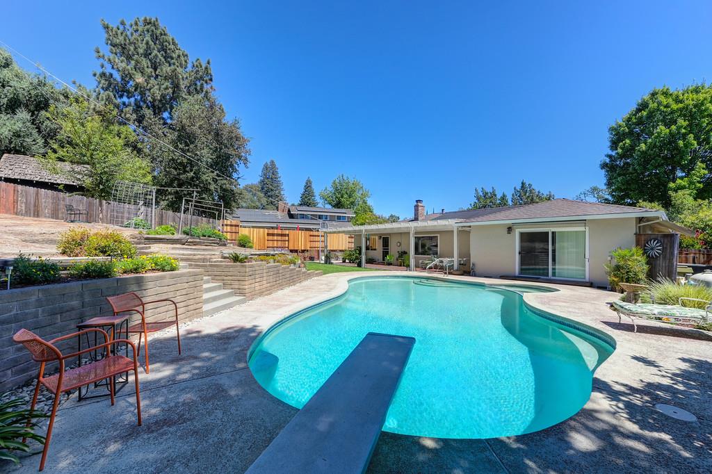 5741 Longwood Way