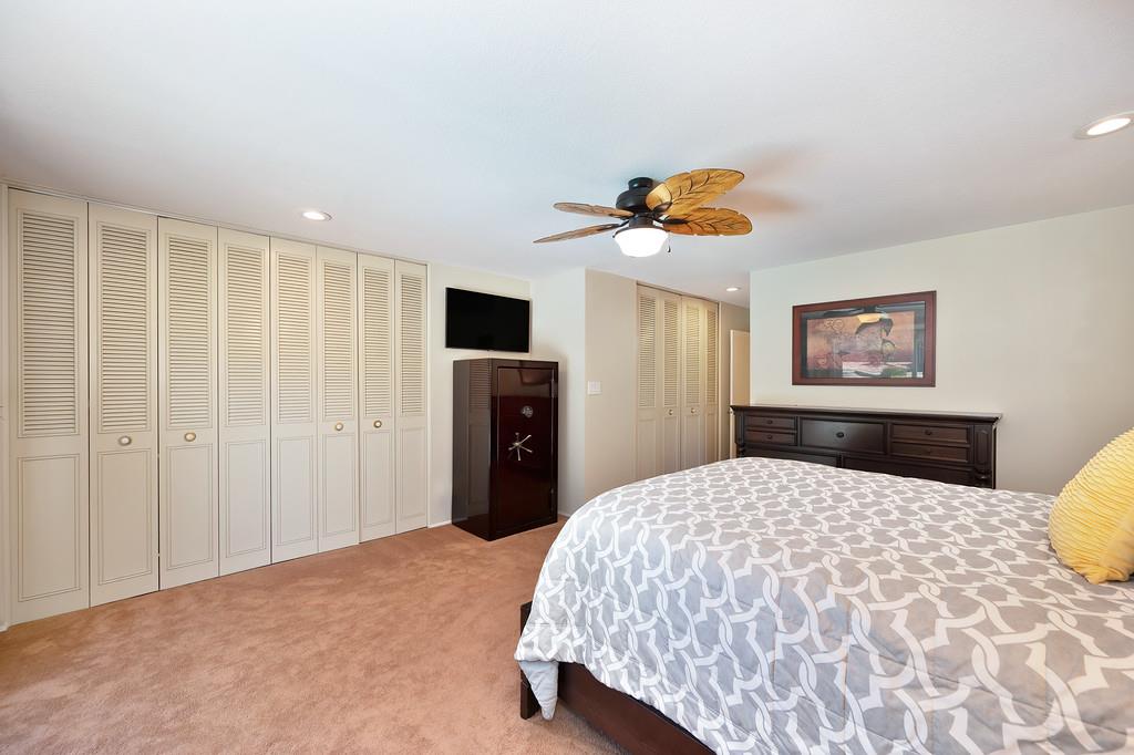 5741 Longwood Way