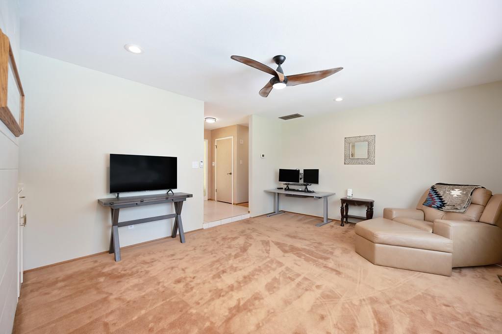 5741 Longwood Way