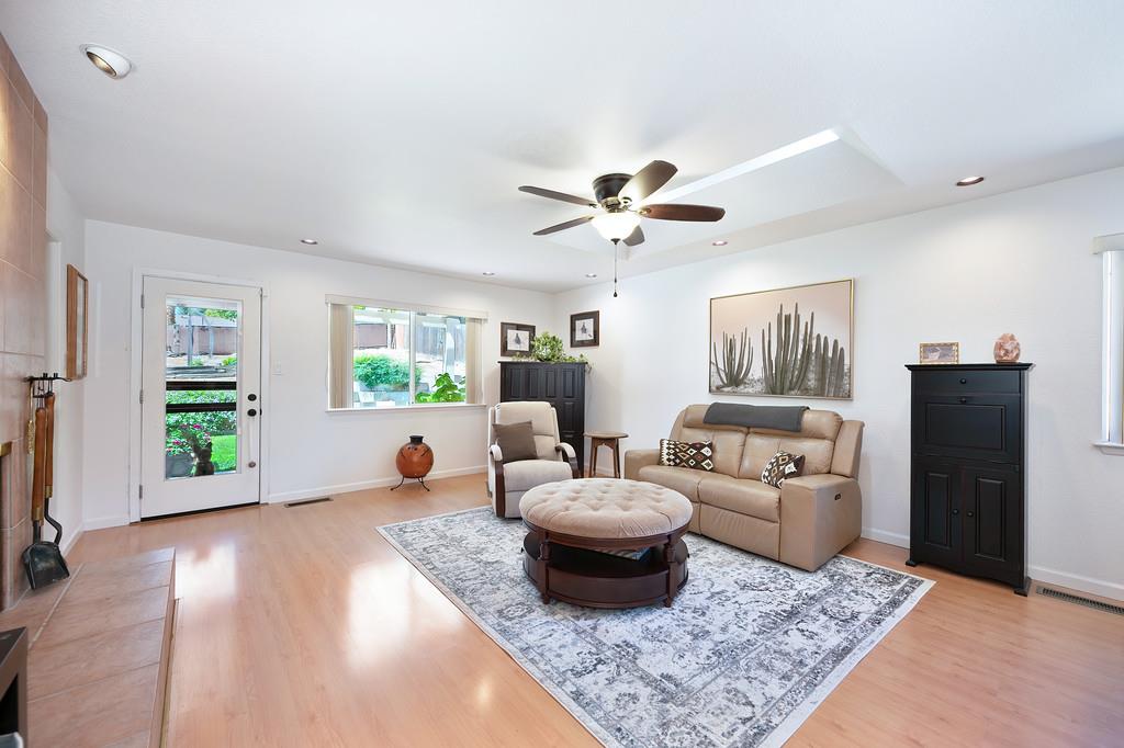 5741 Longwood Way
