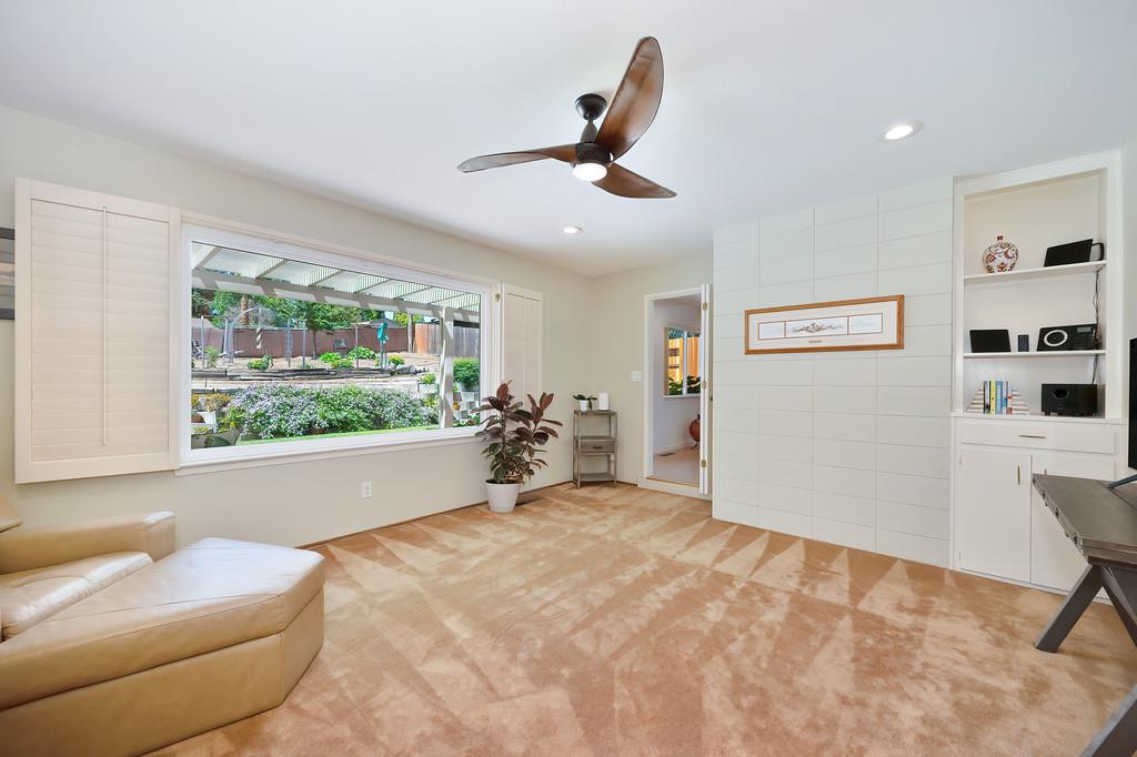 5741 Longwood Way