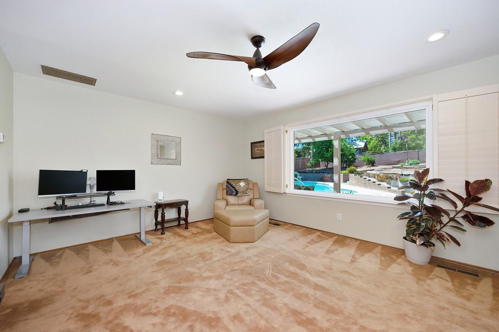 5741 Longwood Way