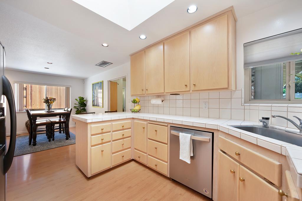5741 Longwood Way