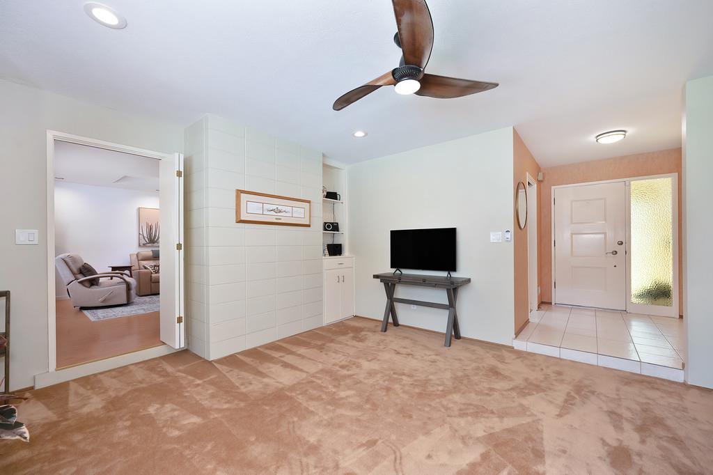 5741 Longwood Way