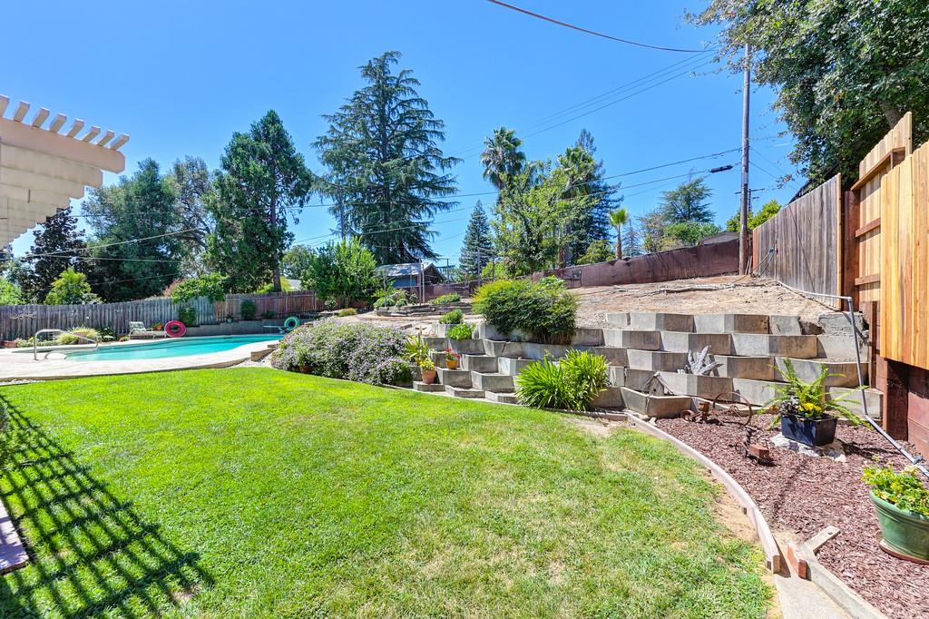 5741 Longwood Way