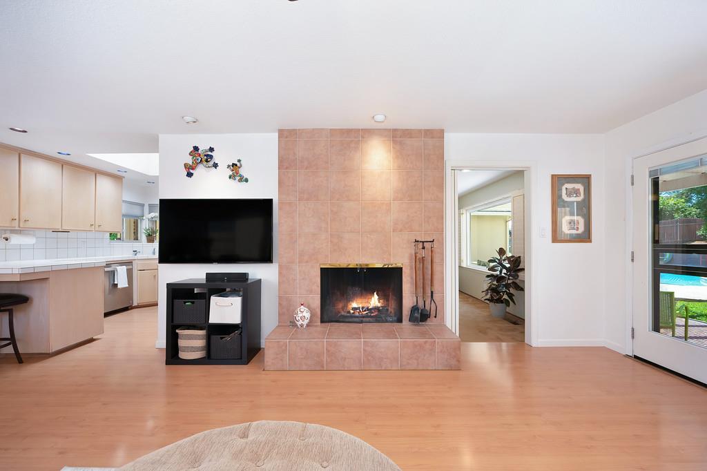 5741 Longwood Way