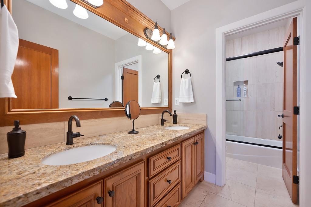 4885 Ketchum Court