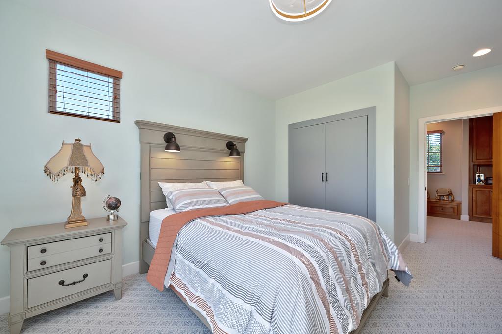4885 Ketchum Court