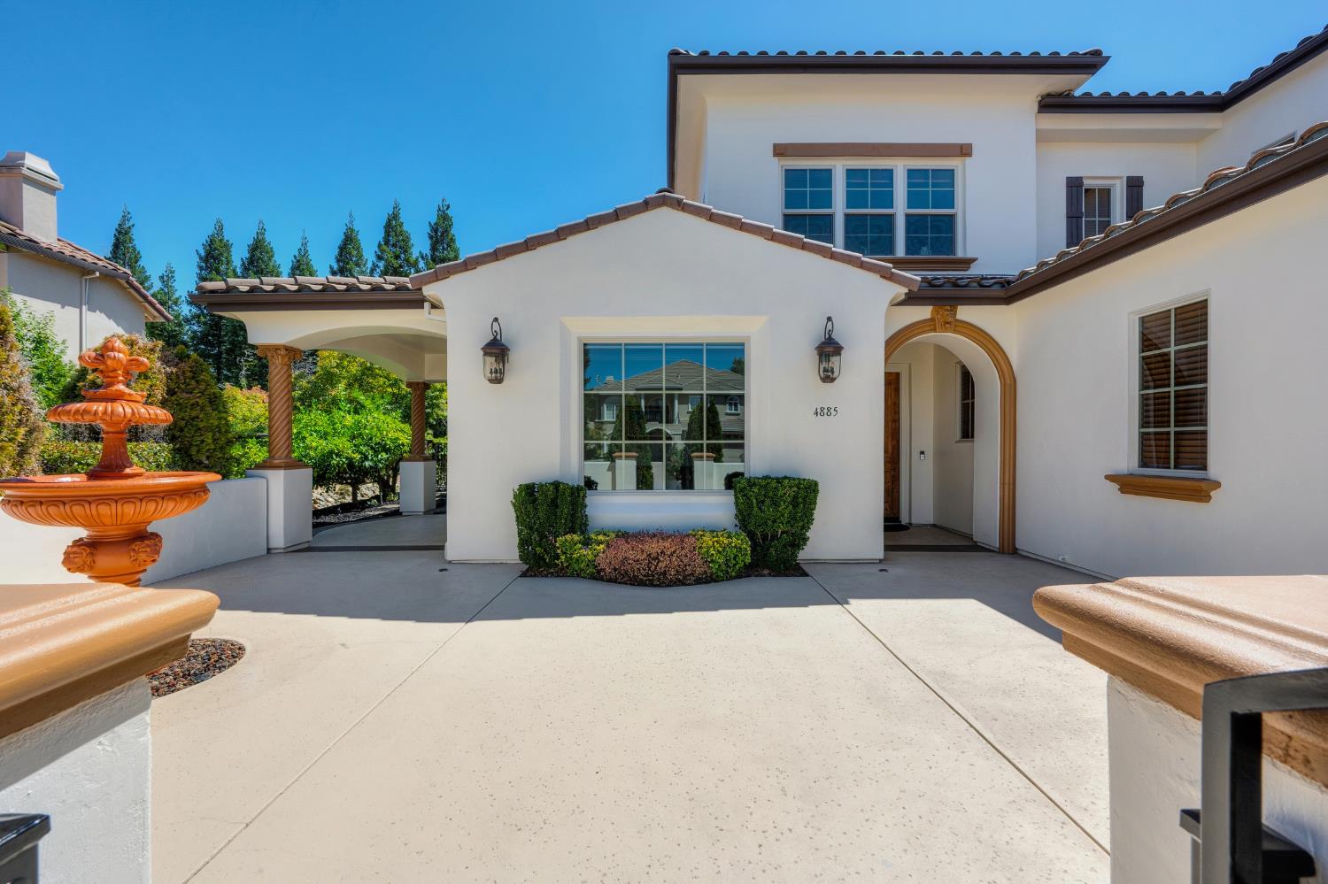 4885 Ketchum Court