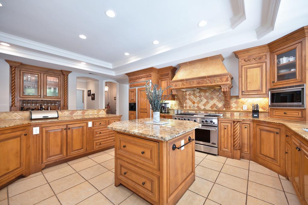 4885 Ketchum Court