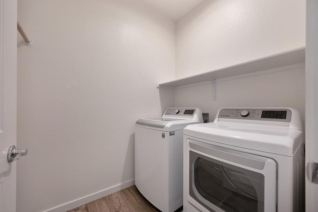 1390 Heartland Drive