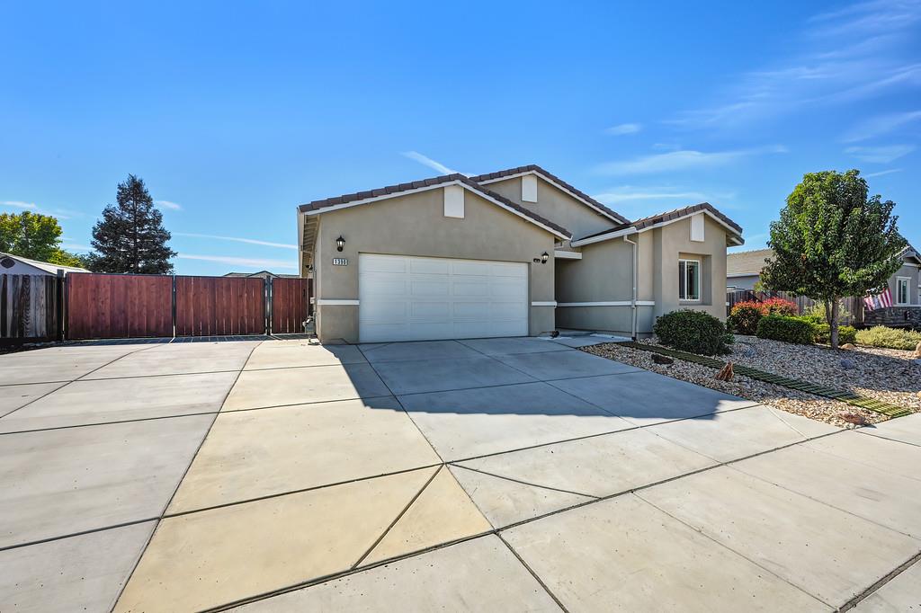 1390 Heartland Drive