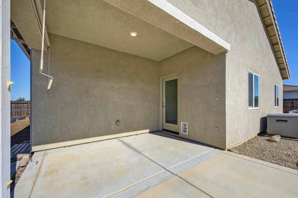 1390 Heartland Drive