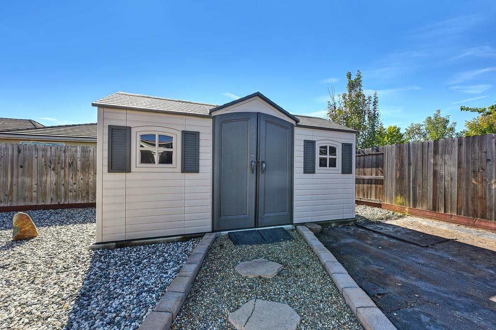 1390 Heartland Drive