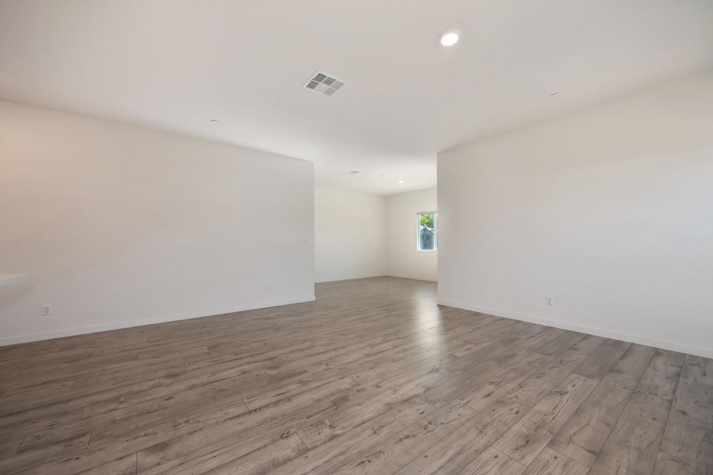 1390 Heartland Drive