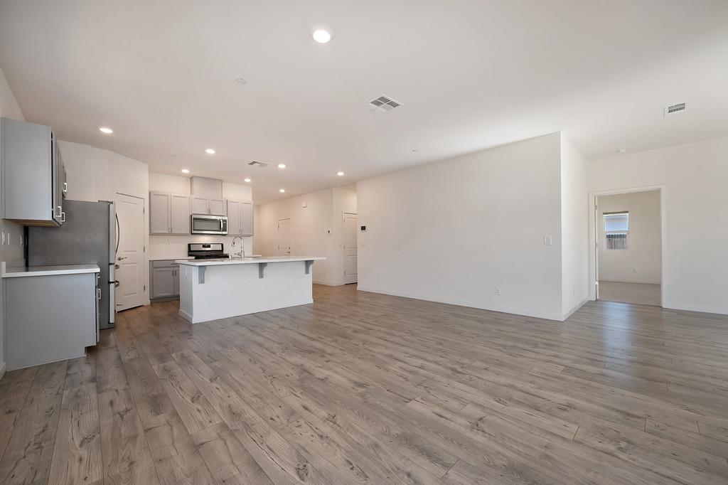 1390 Heartland Drive