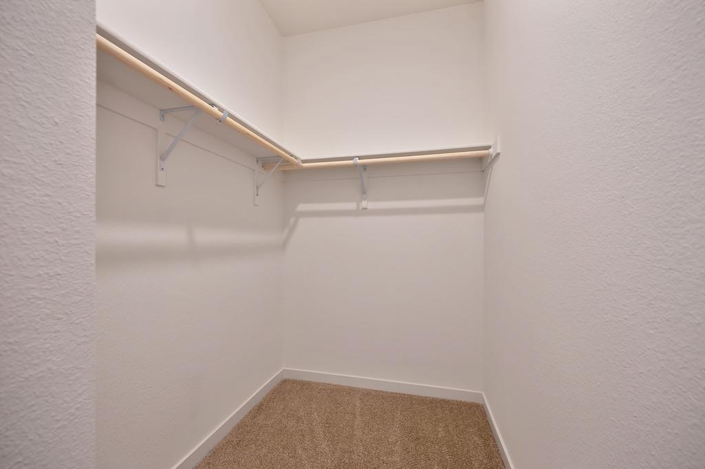 1390 Heartland Drive