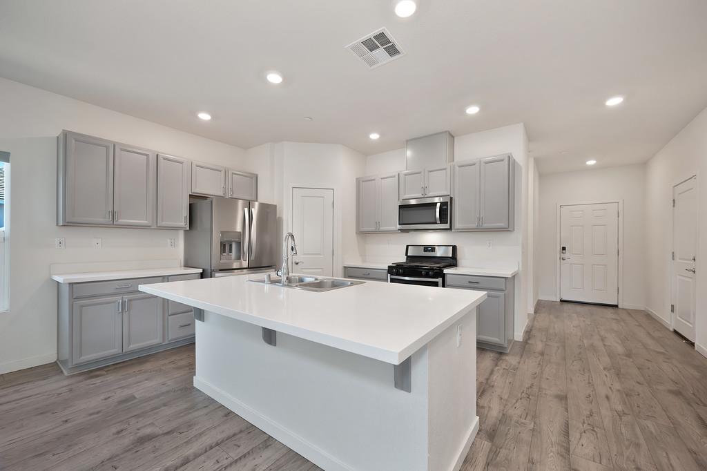 1390 Heartland Drive