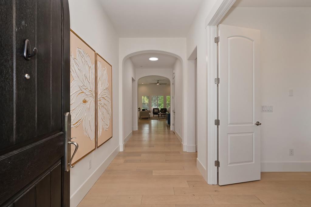 5855 Tree Swallow Circle