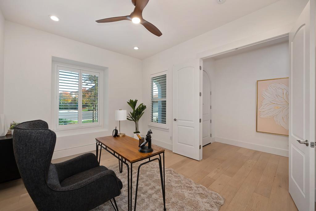 5855 Tree Swallow Circle