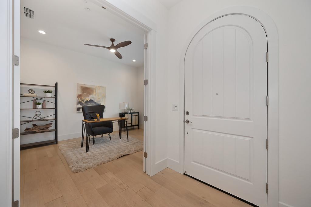 5855 Tree Swallow Circle