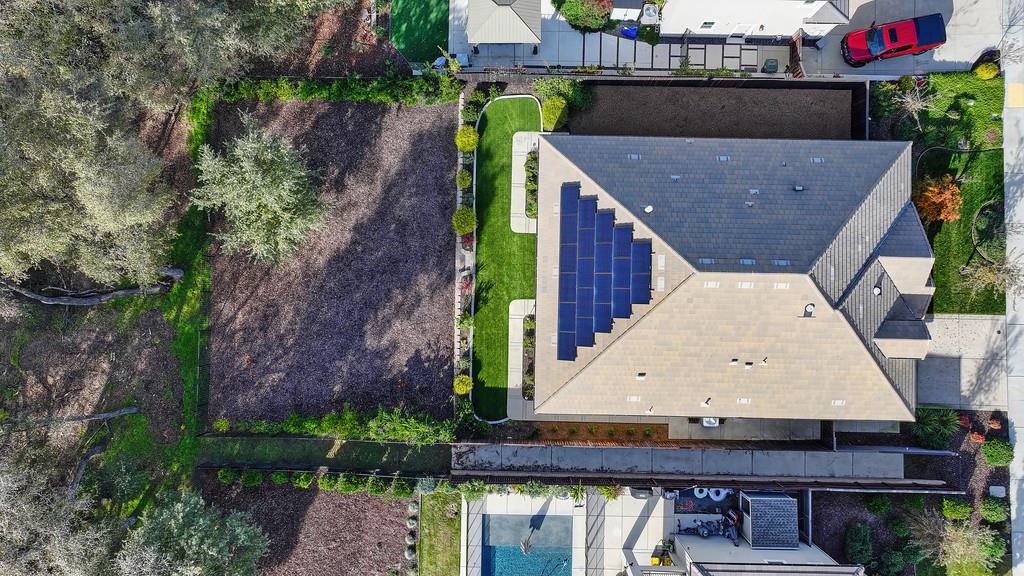 5855 Tree Swallow Circle