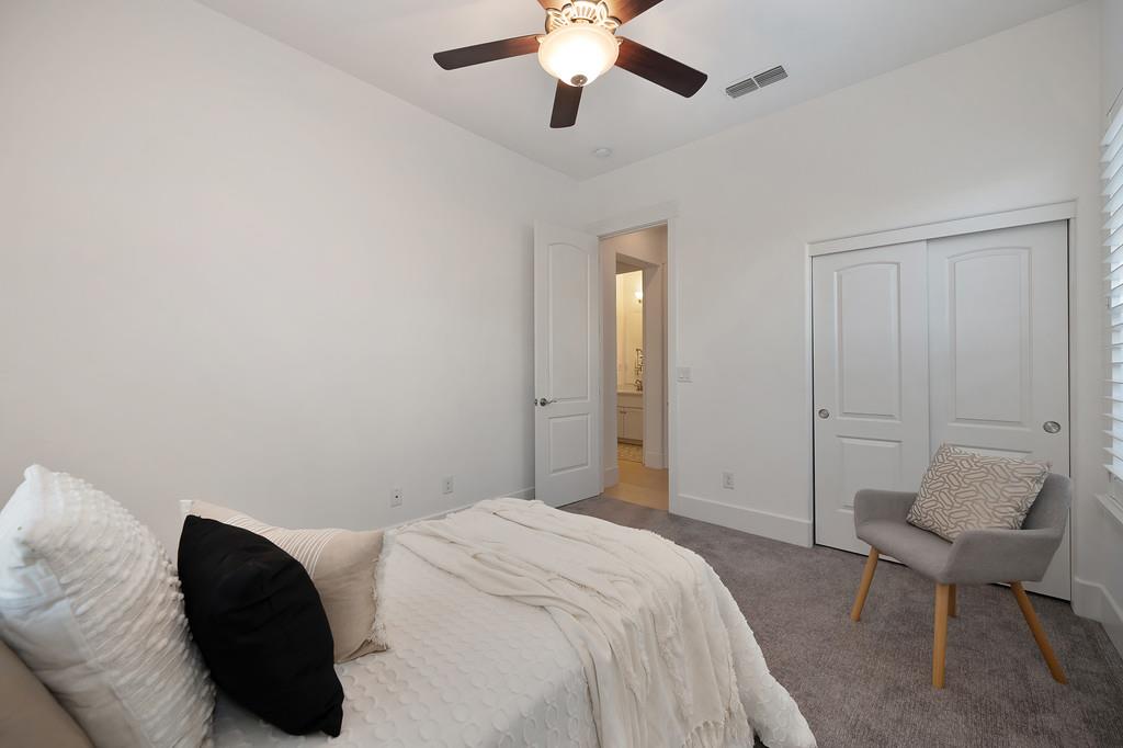 5855 Tree Swallow Circle