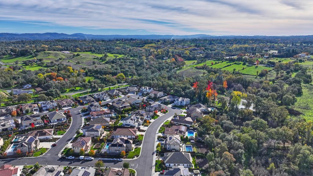 5855 Tree Swallow Circle