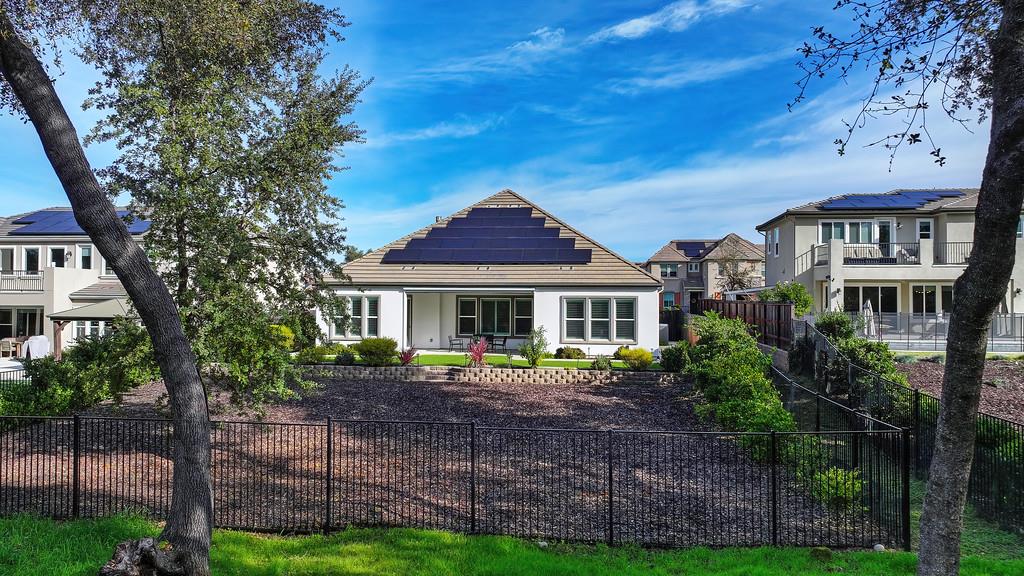 5855 Tree Swallow Circle