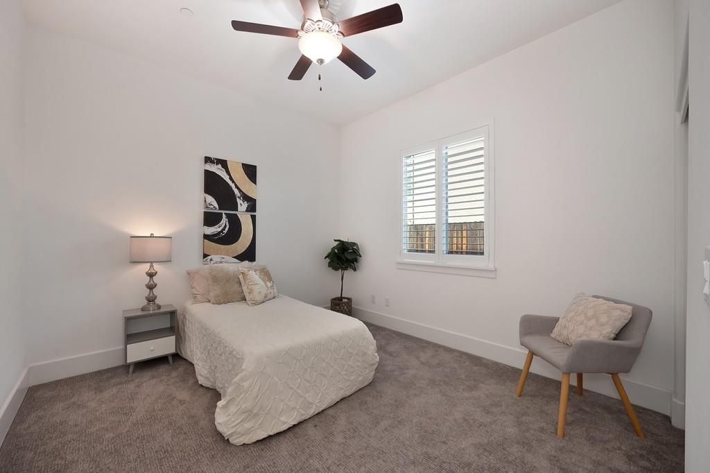 5855 Tree Swallow Circle