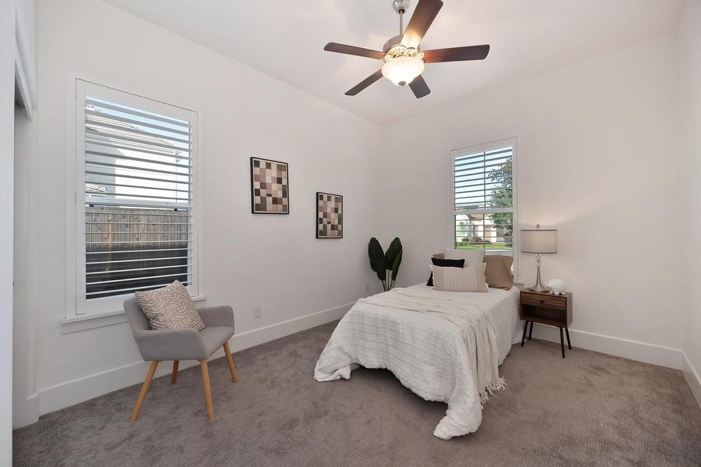 5855 Tree Swallow Circle