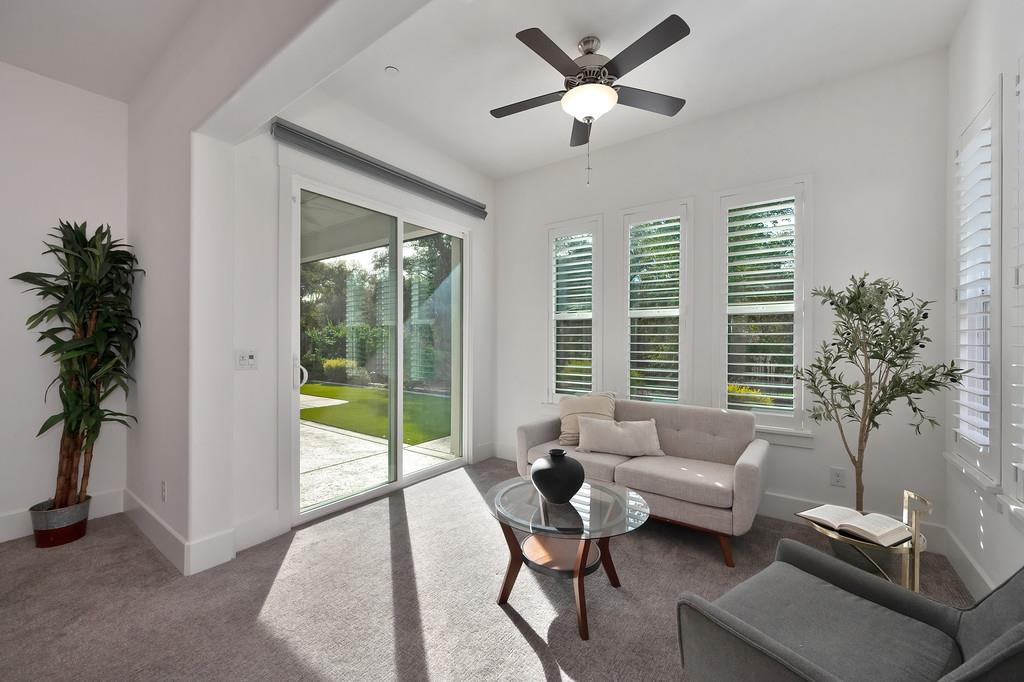 5855 Tree Swallow Circle