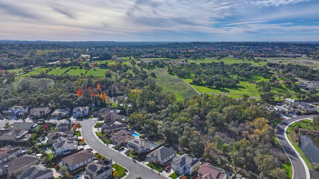 5855 Tree Swallow Circle