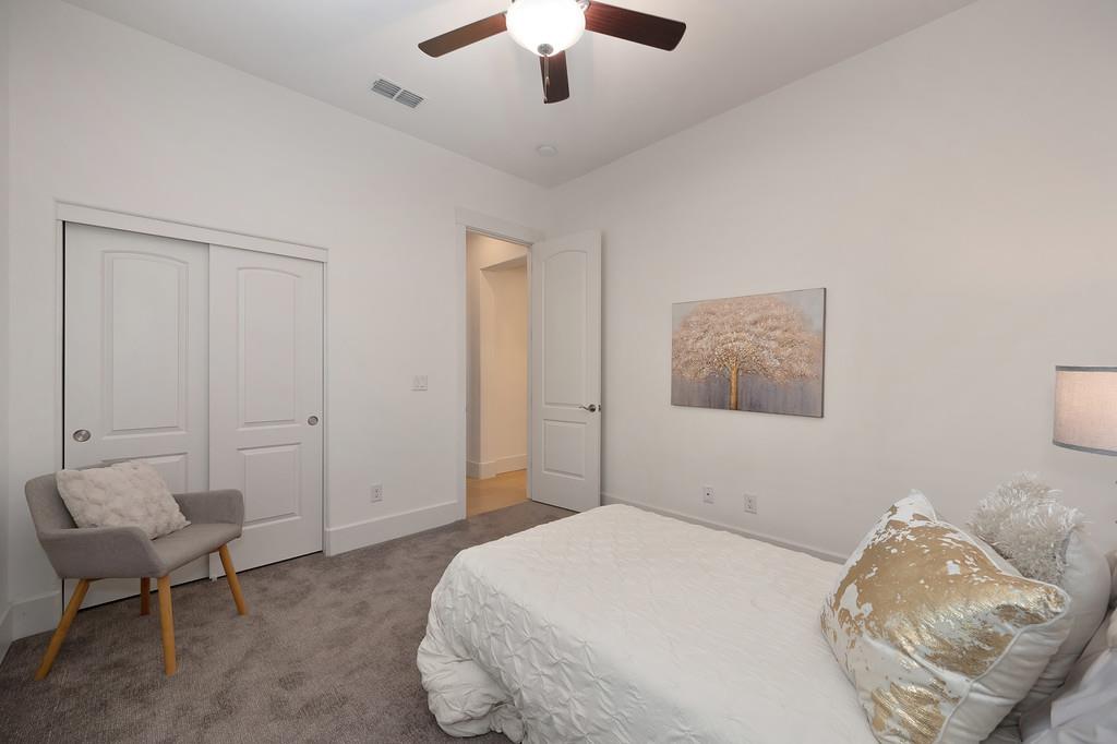 5855 Tree Swallow Circle