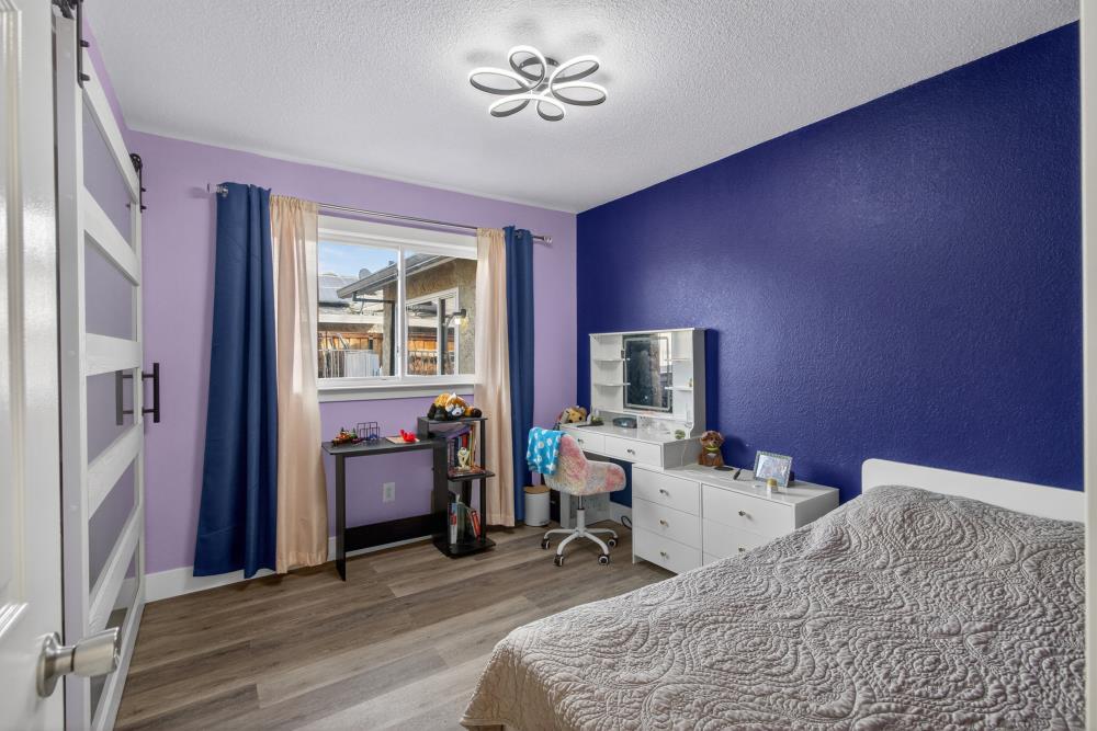 10185 Countryside Way