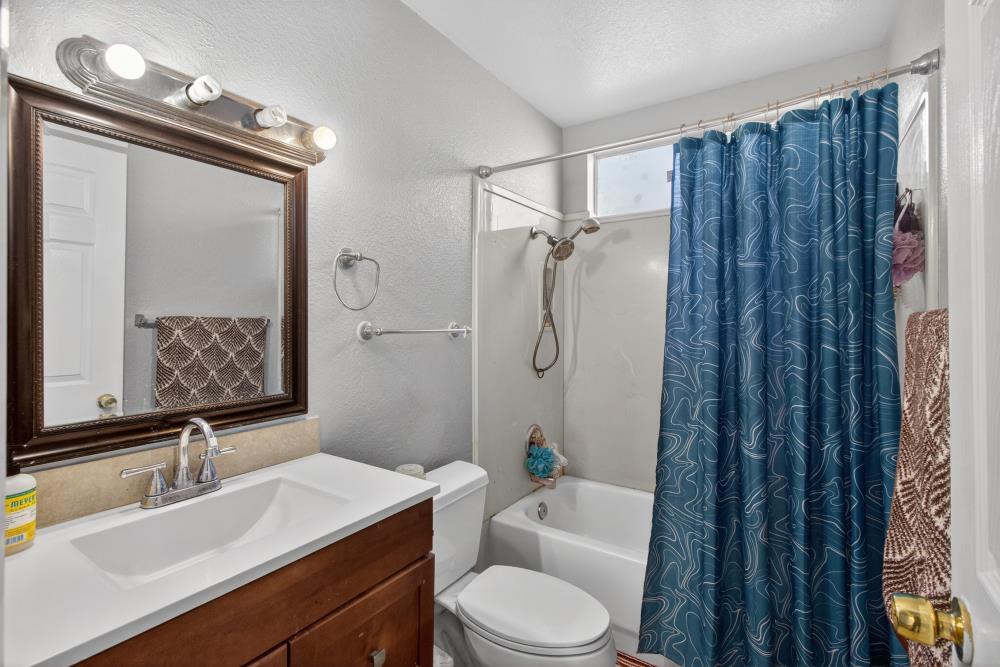 10185 Countryside Way