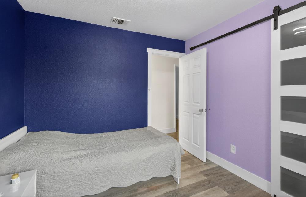 10185 Countryside Way