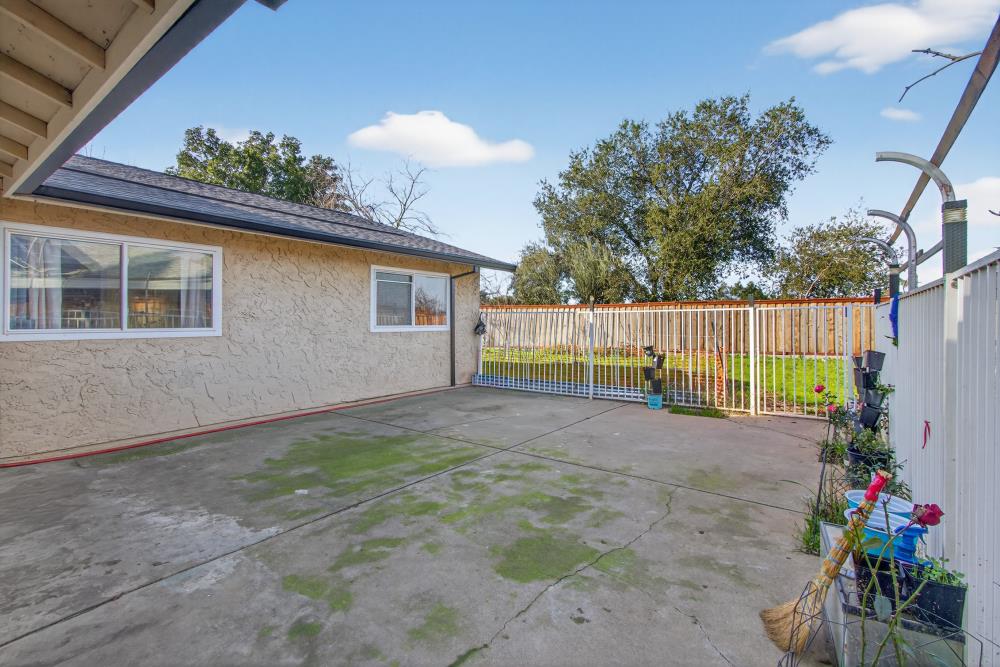 10185 Countryside Way