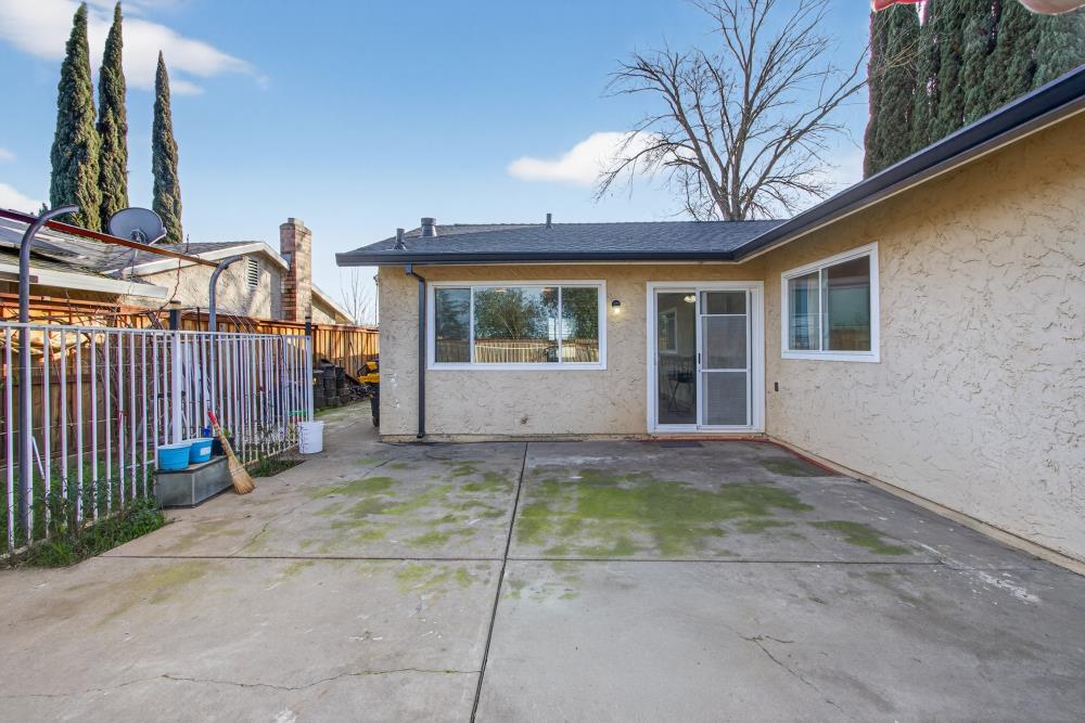 10185 Countryside Way